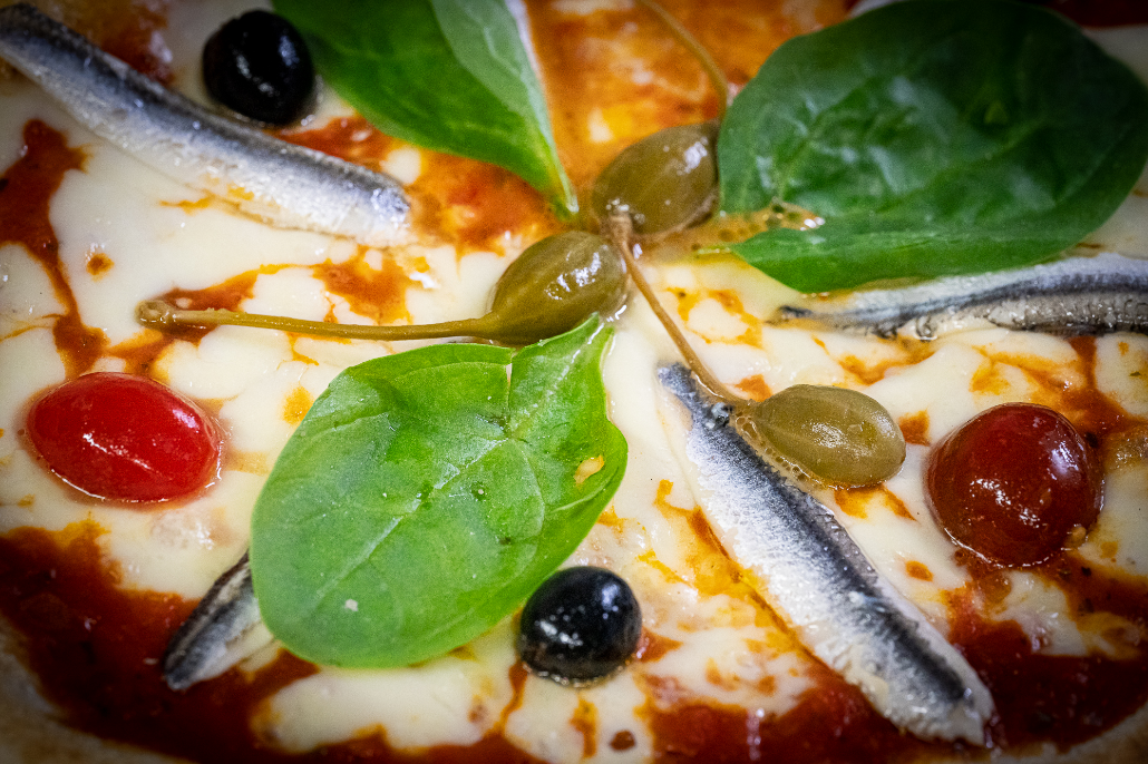 Pazza Notte Restaurant La Rochelle Pizza 13